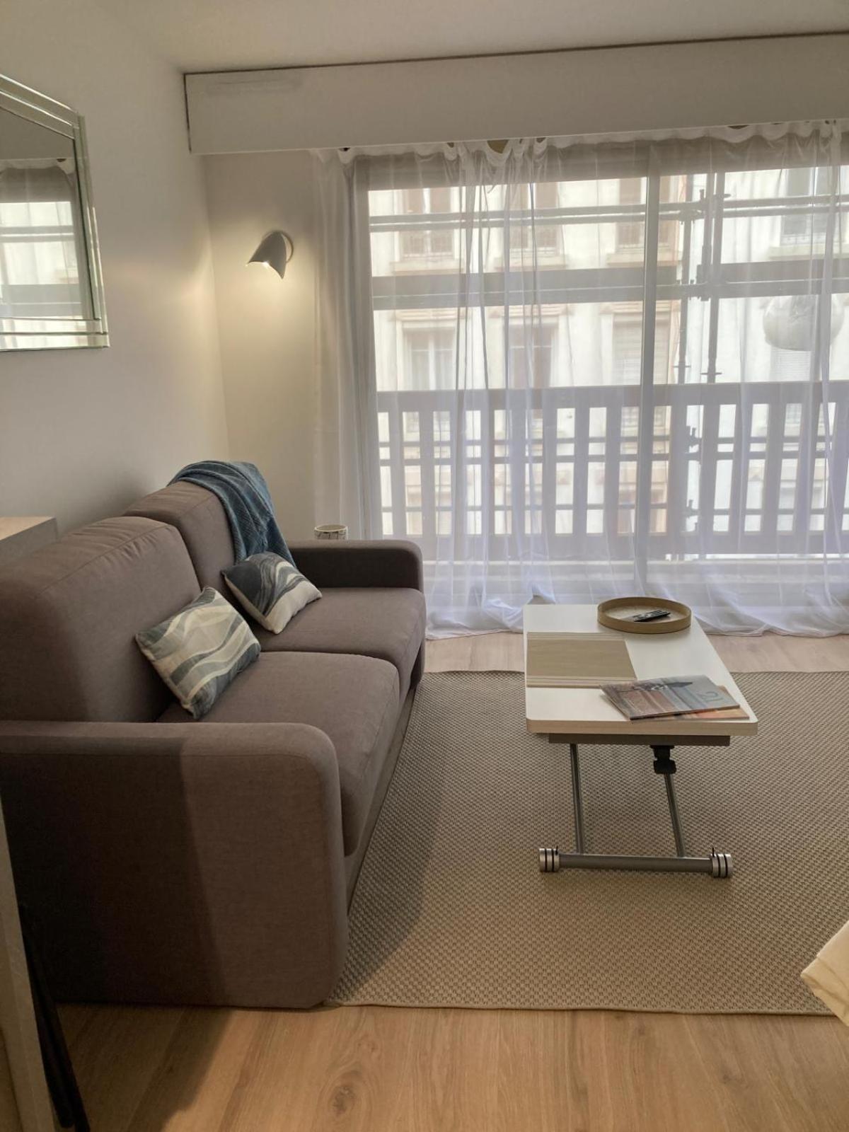Grand Studio Hyper Centre Avec Balcon Tout Refait Mars 2025 도빌 외부 사진